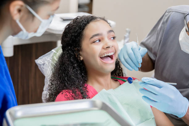 Best Urgent Tooth Repair  in Seven Lakes, NC
